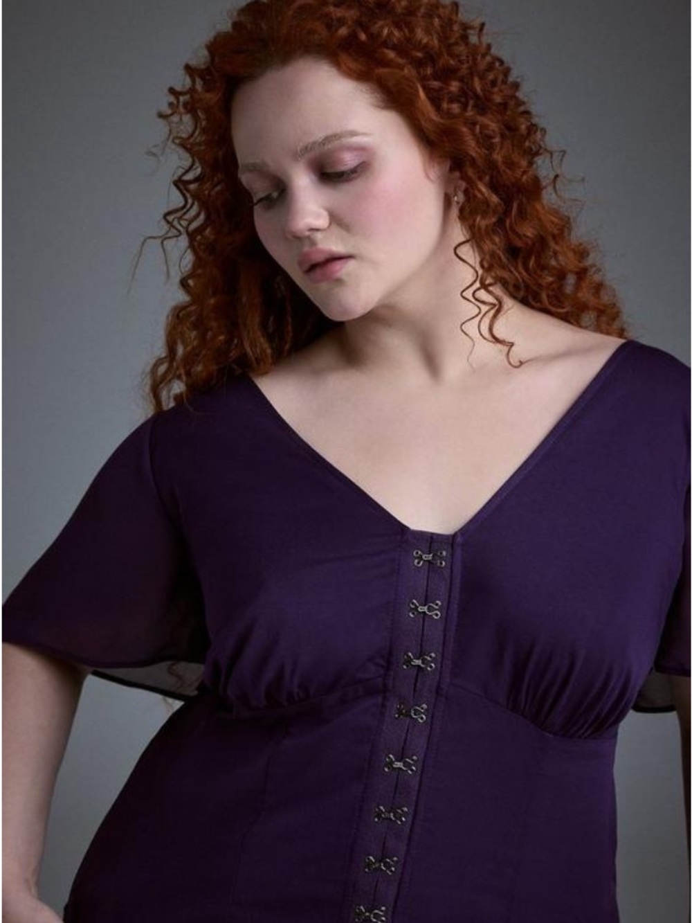 Torrid Nightfall Flutter Sleeve Corset Top Size 00 Blackberry Cordial Purple NWT - Picture 5 of 11